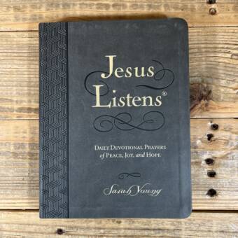 Jesus Listens, Large Text Leathersoft, Charcoal, with Full Scriptures: Daily Devotional Prayers of Peace, Joy, and Hope