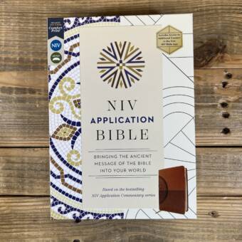 NIV Application Bible, Leathersoft, Brown, Red Letter, Comfort Print: Bringing the Ancient Message of the Bible Into Your World