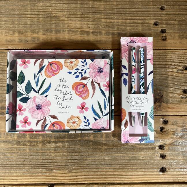 This is the Day Pen Set